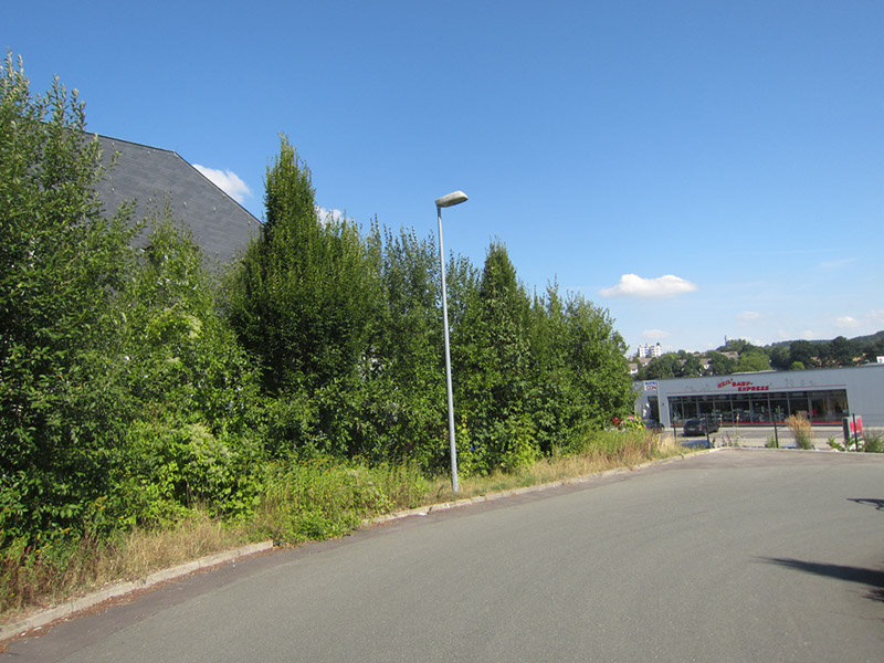 Gebäude 35 Blick vom Gewerbegebiet nebenan 4 (2)